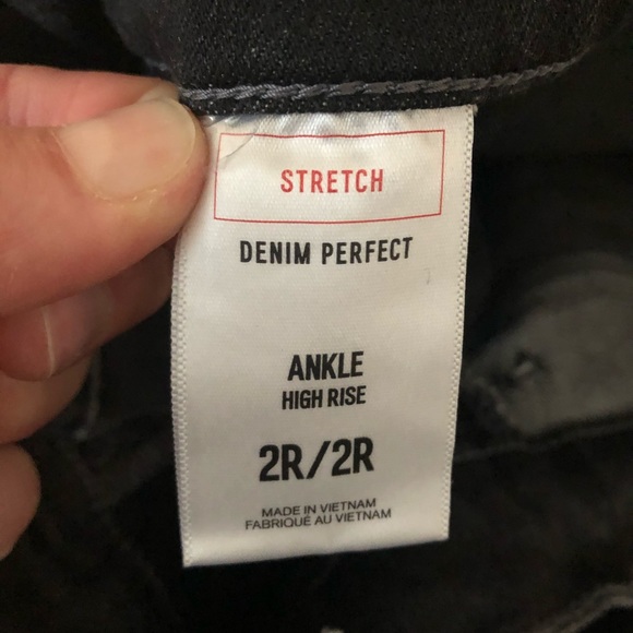 Express High Rise Jeans - Picture 5 of 6